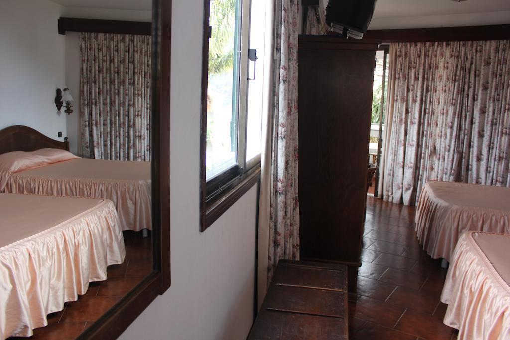 Rural De Sanroque Bed & Breakfast Santana  Ruang foto
