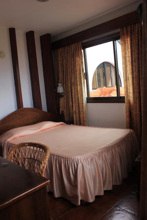 Rural De Sanroque Bed & Breakfast Santana  Ruang foto